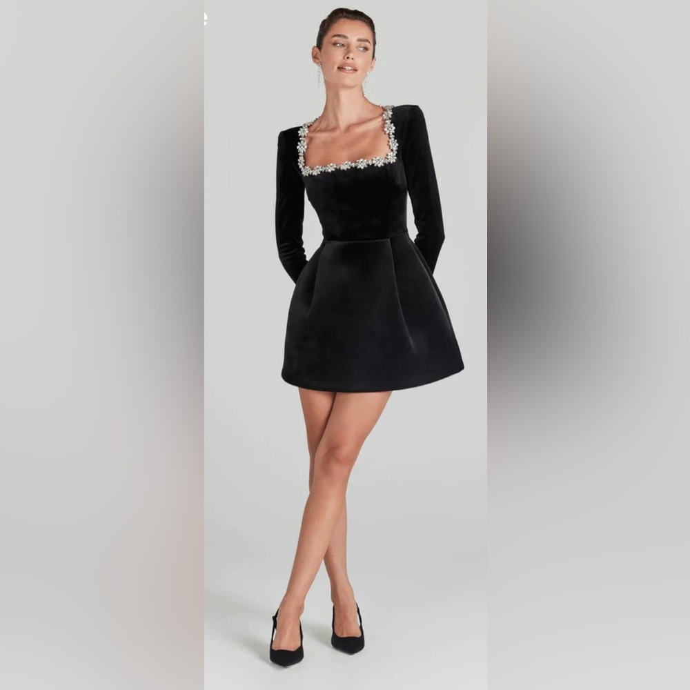NWOT Black Velvet & Crystal square neck long sleeve mini dress. Size L